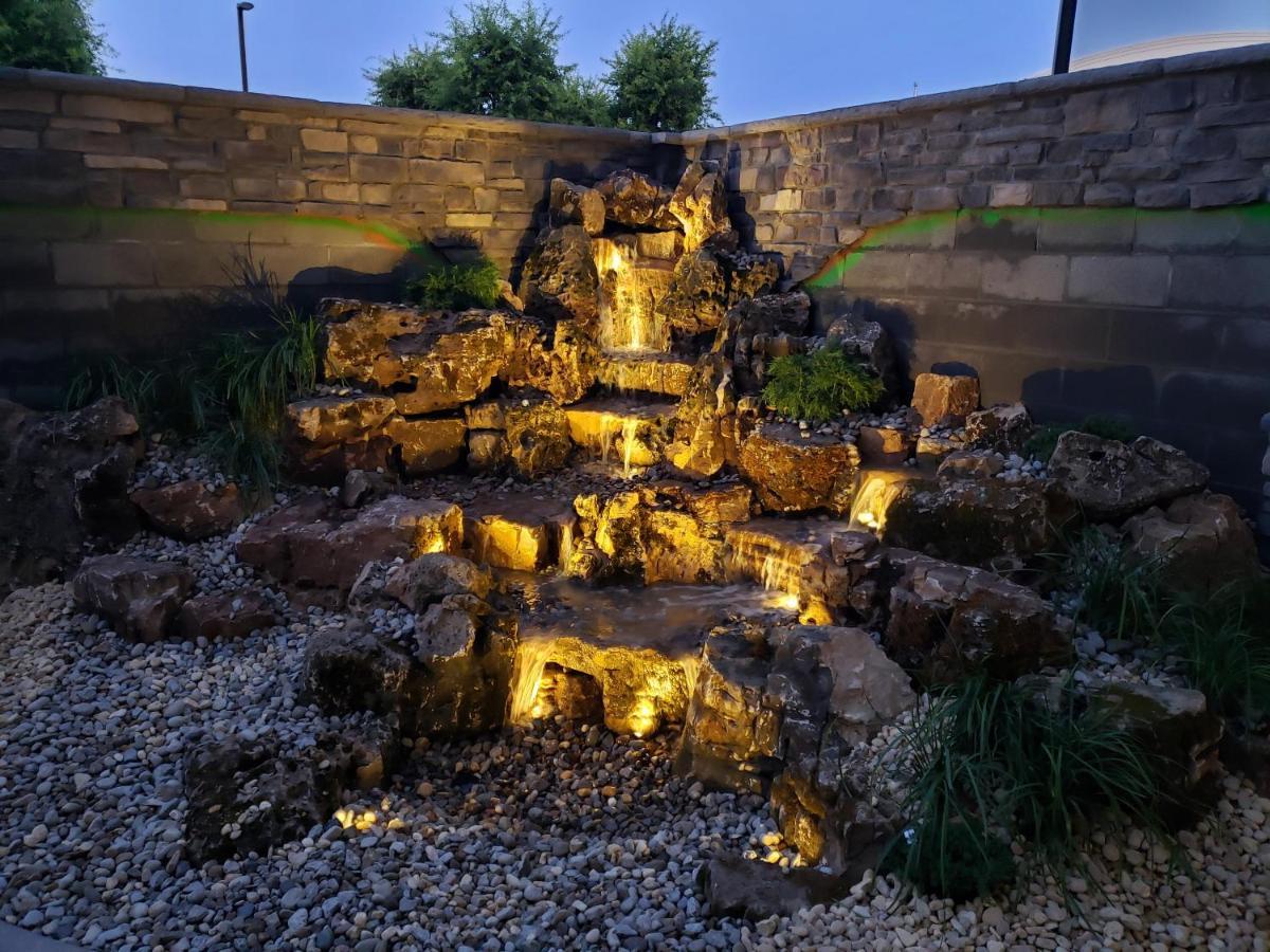 Holiday Inn & Suites - Hopkinsville - Convention Ctr By Ihg Exteriör bild